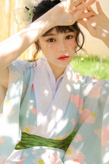 寄生人角色程成